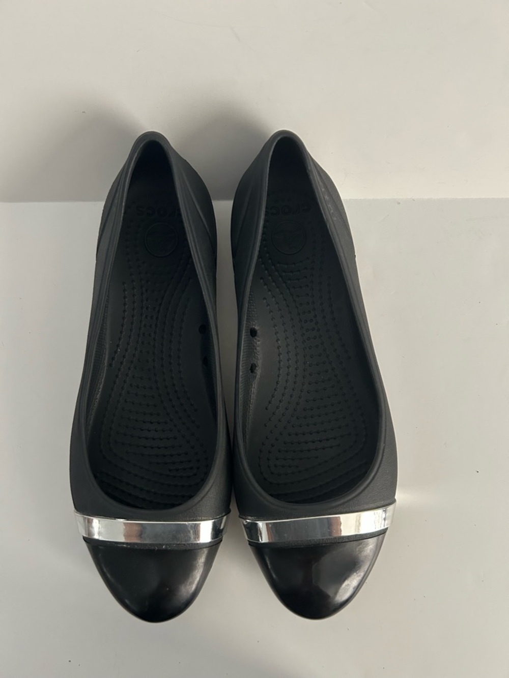 Croc Black Ballet Flats with Silver Accent | Size 8